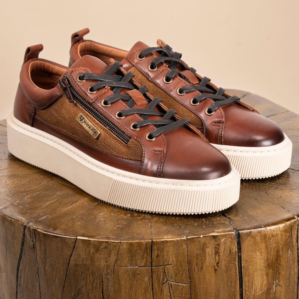 Nandi Sneaker