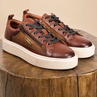 Nandi Sneaker