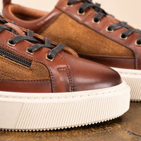 Nandi Sneaker